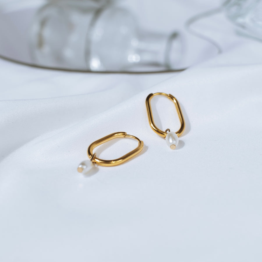 Large Oval Pearl Hoops - Gold