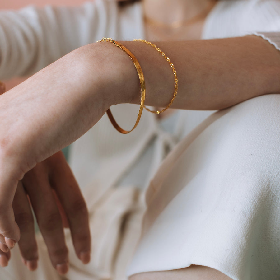 Clementine Herringbone Bracelet - Gold/Silver