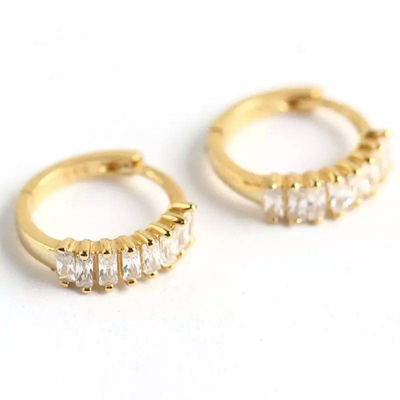 Mini Faye Huggie Hoops - Gold/Silver